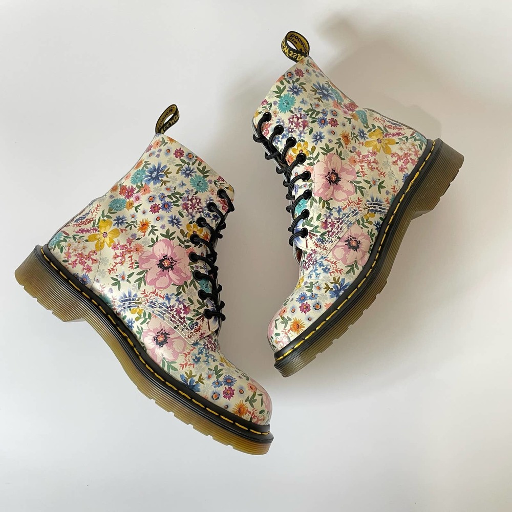 Dr. Martens White Floral 1460 Pascal WL Wanderlust Lace Up Boots US Women 9 - Picture 10 of 12